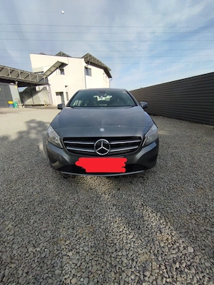 Vând Mercedes A180 