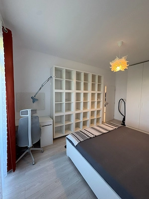 Ap 2 cam decomandat, bloc nou   mobilat și utilat, 2 balcoane, loc de parcare inclus - 420 Euro - imagine 3