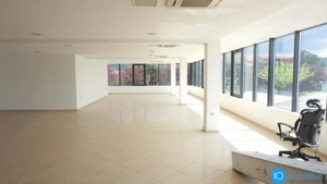 DE INCHIRIAT- SPATIU COMERCIAL 140 MP - imagine 7