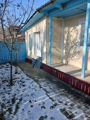 Casa batrineasca - imagine 3