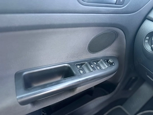 Volkswagen Golf 5 Plus UNITED - 2008 - 2.0TDI - 140 CP - Trapa - imagine 8