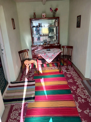 Casa batrineasca - imagine 2