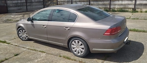 Vand Volkswagen Passat B7, an fabricatie 2011, tractiune 4x4, motor 2000 cmc, 360000 km.