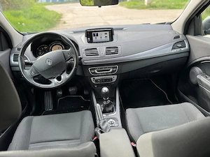 Megan sportour - imagine 5