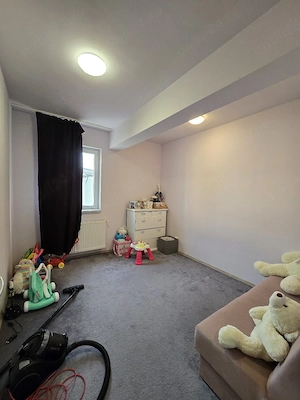 De închiriat apartament 3 camere |    Pet Friendly    | etaj 3 | 72 m  | Str.Echinocțiului  - imagine 2