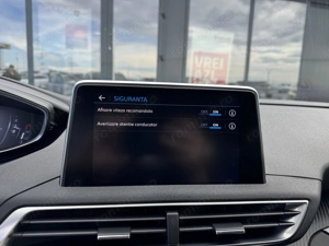 Peugeot 5008 - imagine 17