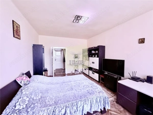 Apartament la casa cu 4 camere  182 mp curte 150mp Piata Cibin - imagine 3