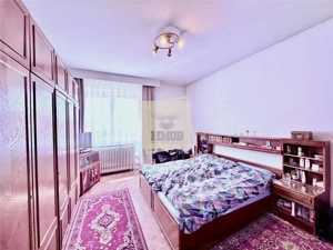 Apartament la casa cu 4 camere  182 mp curte 150mp Piata Cibin - imagine 8