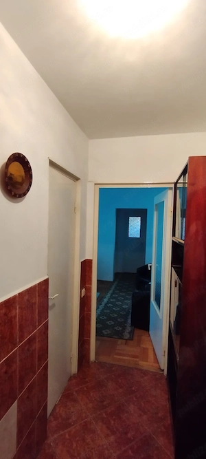 Apartament 2 camere, centrala termica, etaj 1 4, Aurel Vlaicu zona Lebada - imagine 4