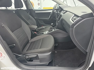 Skoda Octavia 1.6 TDI Style - imagine 8