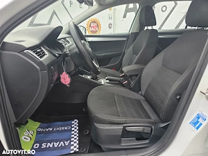 Skoda Octavia 1.6 TDI Style - imagine 7