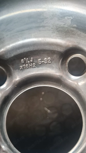 Set roti cu cauciucuri de iarna 215/65R16, set capace si set jante tabla originale Renault. - imagine 6