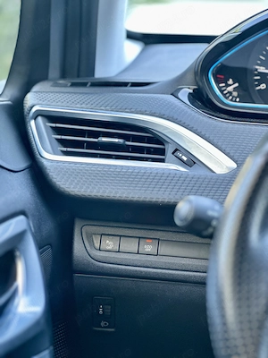 Peugeot 2 km Crossway Moduri de condus Dubluclimatronic Rate Garantie - imagine 14