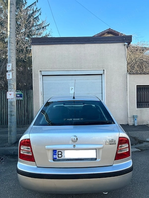 Skoda Tour 1.6 Benzina - imagine 3