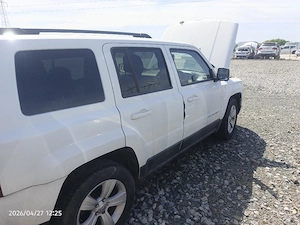 Dezmembrez Jeep patriot 2.2 din 2011 complet - imagine 3