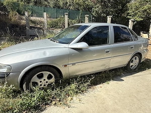 Dezmembrez Opel vectra B  - imagine 3