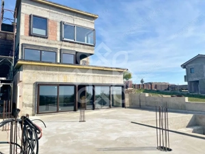 Casa spatioasa de vanzare cu teren 1146 mp, zona Colinelor - imagine 2