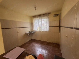 Casă de vânzare – Suceava, Str. Leca Morariu – oportunitate excelentă - imagine 2