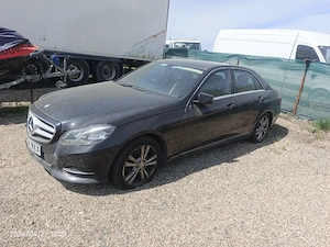 Dezmembrez Mercedes E220 w212 an 2010 2016 - imagine 3