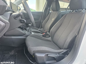 Peugeot 2008 BlueHDi 110 Active Pack - imagine 9