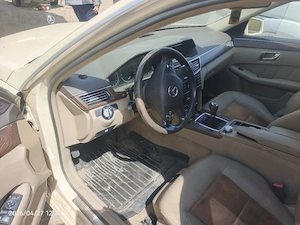 Dezmembrez Mercedes E200 motor 651 ami 2011-2016 - imagine 2