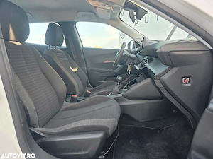 Peugeot 2008 BlueHDi 110 Active Pack - imagine 7