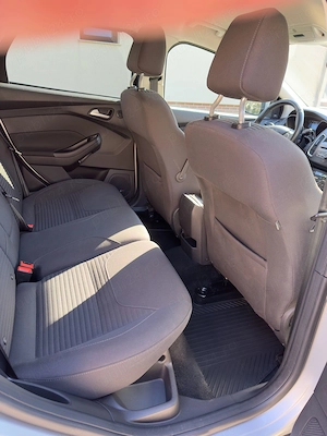 Vând Ford Focus Titanium - imagine 8