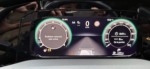 VW Golf 1.5 TSI 2025 in garantie, cumparata din Romania - imagine 7