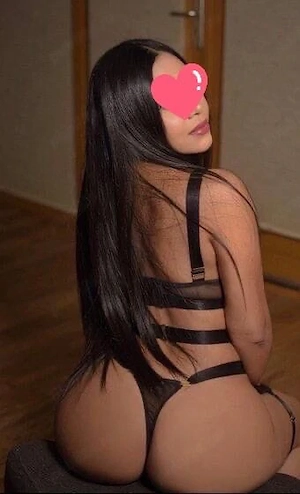 Bruneta sexy 