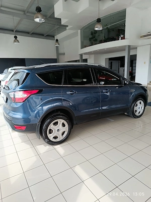 Ford Kuga benzina - imagine 5