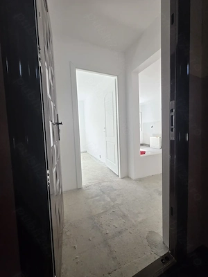 Vand apartament 3 camere ,renovat 