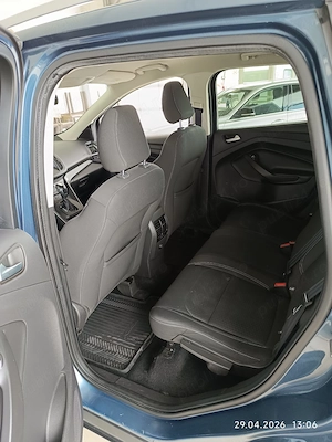 Ford Kuga benzina - imagine 9