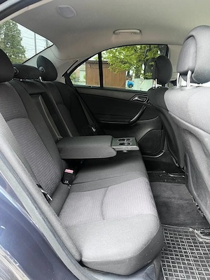 Mercedes-Benz C180 1.8 Benzina Kompressor - imagine 6