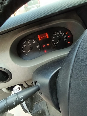 Renault Master 2.5 - imagine 4