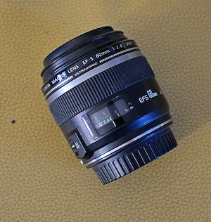 Obiectiv Canon 60 mm f 2.8 macro