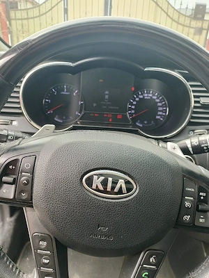 Kia Optima - imagine 7