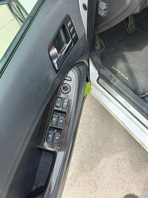 Kia Optima - imagine 10