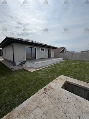 Casă individuală de vânzare - Berceni Ilfov  - curte 375 mp - mutare rapidă - imagine 3