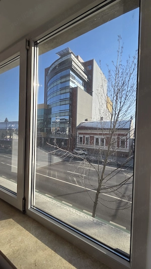 Proprietar vand apartament 3 camere, 62mp, decomandat, central - imagine 2