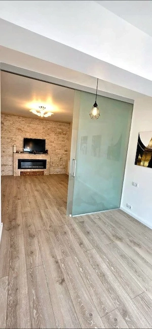  Apartament deosebit, 2 camere cu garaj și boxă, zona Zorilor-Golden Tulip!  - imagine 4