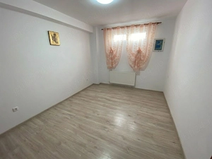 OCAZIE! Spațiu 210mp Apartament 3 Camere Teren164mp | ACCES DIRECT din Str. Aurelian Sacerdoțeanu - imagine 8
