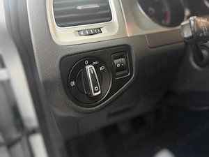 Volkswagen Golf 7 Variant Highline - 1.6TDI - 2012 - Manual  - Masaj - imagine 12