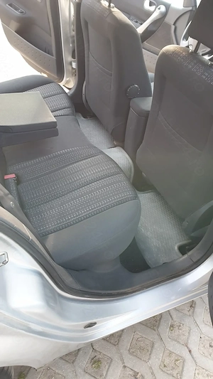 Renault Megane 2 1.6 16v - imagine 6