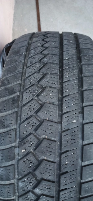 Vand 2 anvelope 235/45/R18 iarna - imagine 6