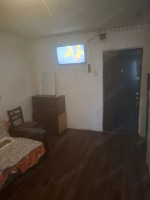 Garsonieră mobilată, etaj 2, lângă metrou Nicolae Grigorescu 250€ - imagine 3