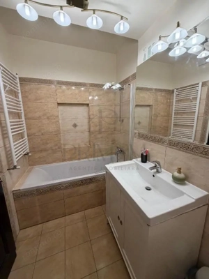 RONAT - ETAJ 2 LIFT - 3 CAMERE - 1 BAIE - CENTRALA PROPRIE - CLIMA - LOC DE PARCARE - imagine 10