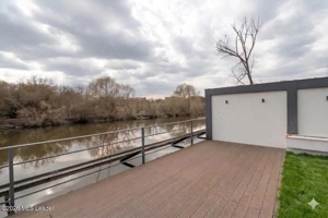 Iancu Nicolae - Vila high-end pe malul lacului, Gradina cu Ponton