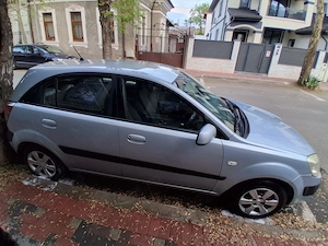 Vand Kia Rio in stare foarte buna - imagine 3
