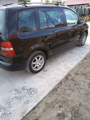 Se vinde vw Touran  - imagine 4