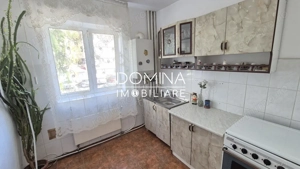 Vânzare apartament 2 camere, et.1, zona Liceului Pedagogic, strada N. Titulescu - imagine 6